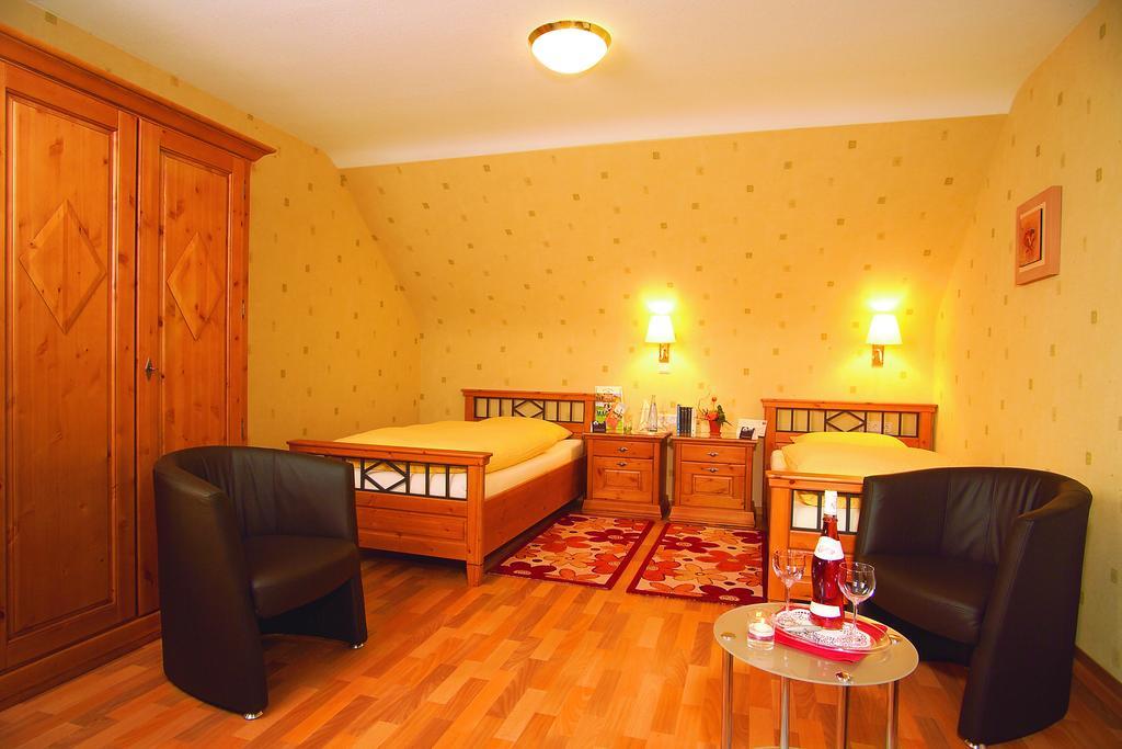 Hotel Maurer Saarwellingen Eksteriør bilde