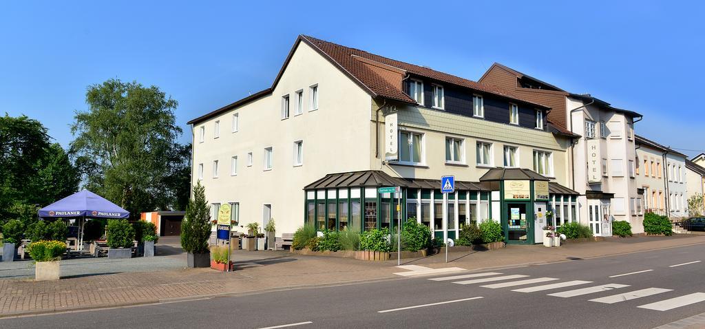 Hotel Maurer Saarwellingen Eksteriør bilde