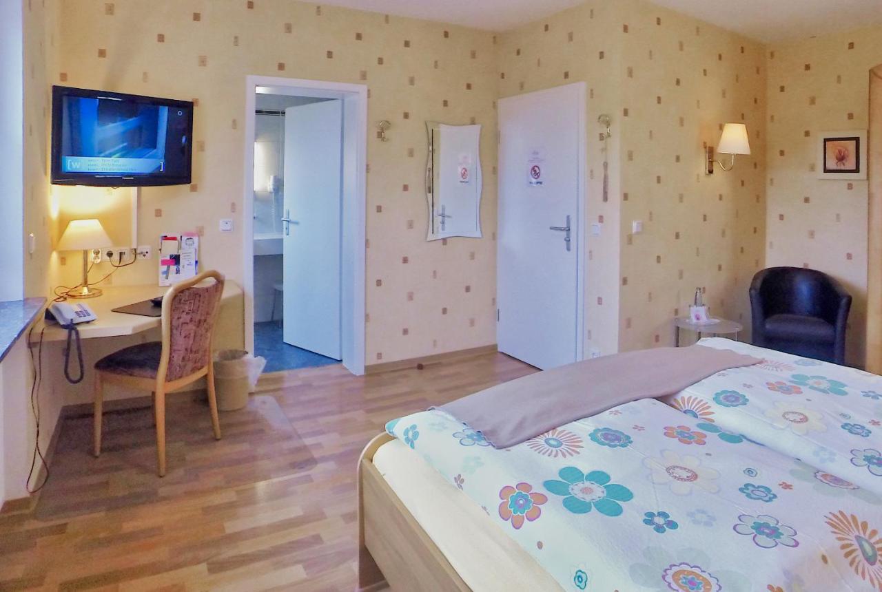 Hotel Maurer Saarwellingen Eksteriør bilde
