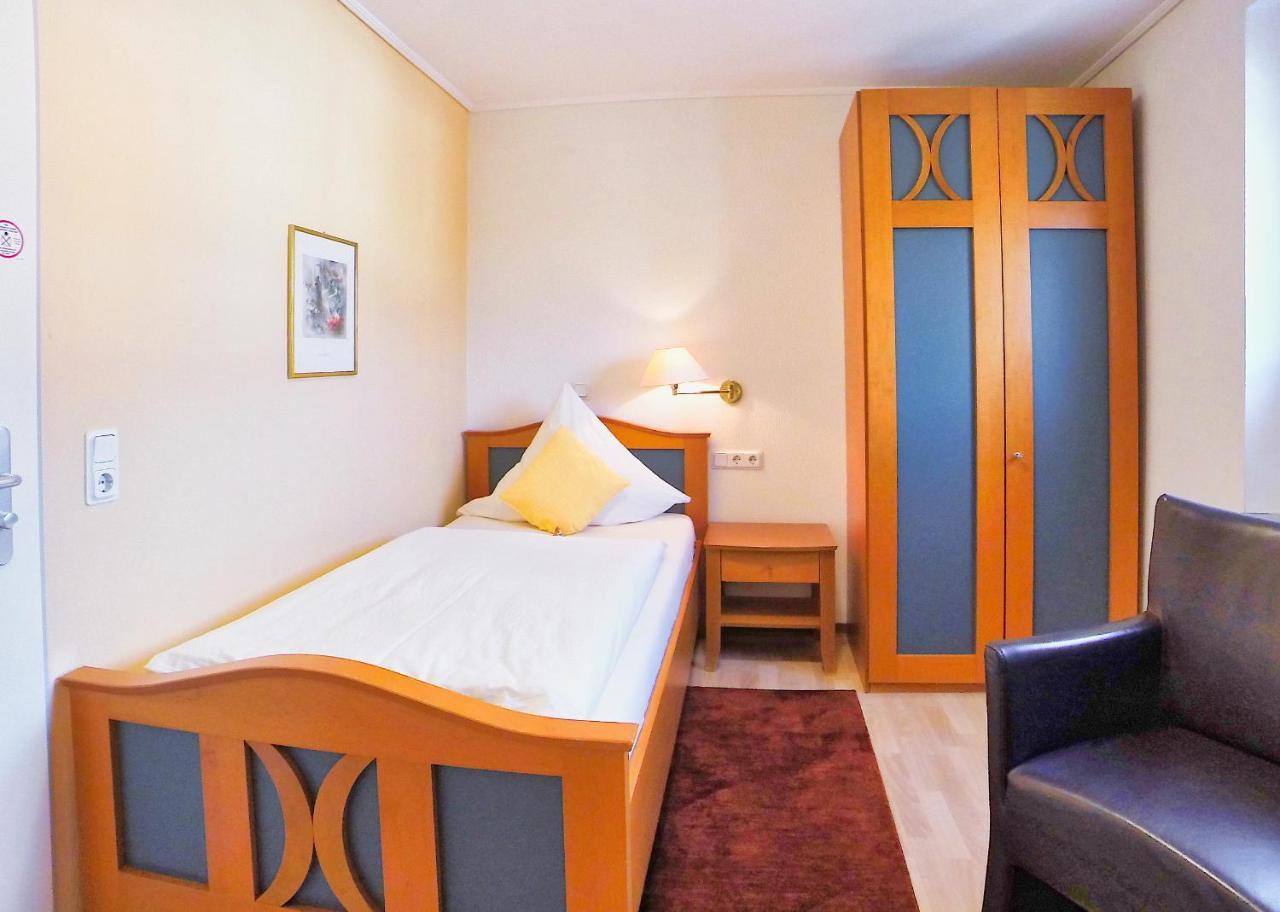 Hotel Maurer Saarwellingen Eksteriør bilde