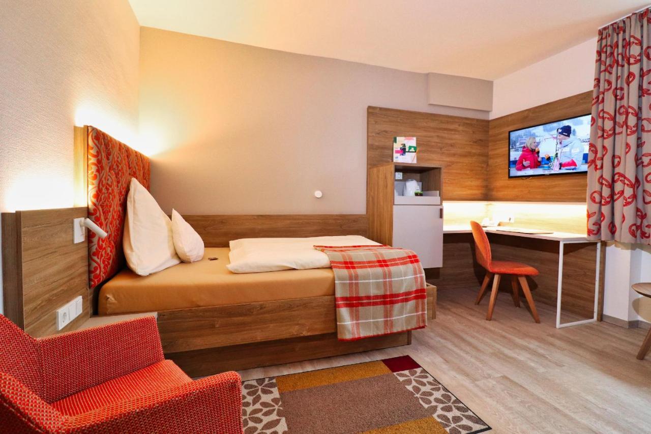 Hotel Maurer Saarwellingen Eksteriør bilde